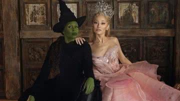 As personagens Elphaba e Glinda em novo filme sobre o musical 'Wicked' - Divulgação / Universal Pictures