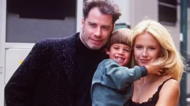 John Travolta com a esposa, Kelly Preston, e o filho - Divulgação/Redes sociais