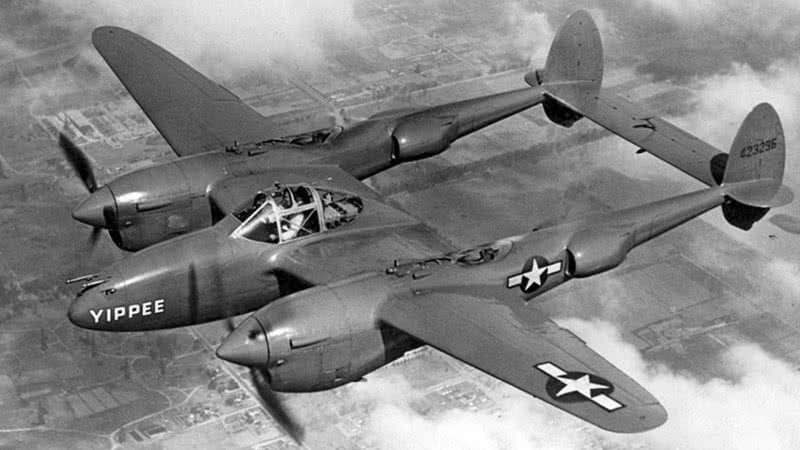 Avião do modelo Lockheed P-38 Lightning - Domínio Público via Wikimedia Commons