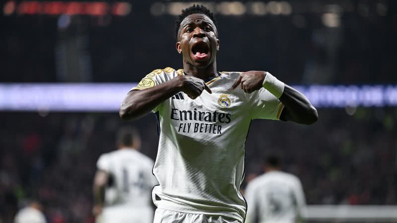 O brasileiro Vinícius Júnior com a camisa do Real Madrid - Getty Images