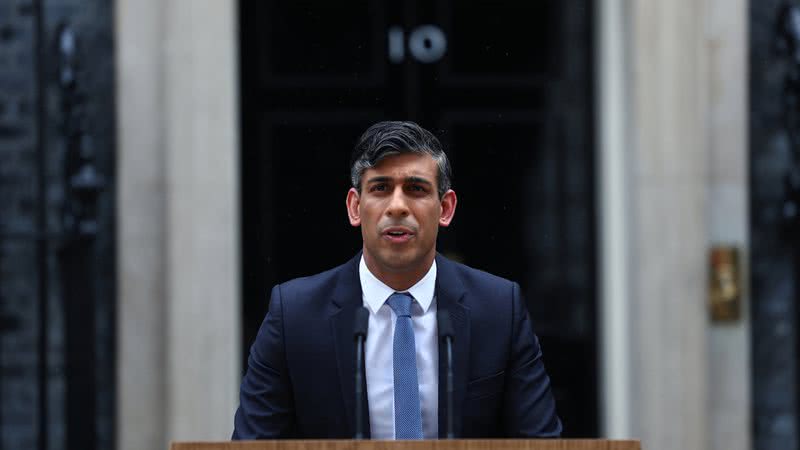 Rishi Sunak durante o anúncio da antecipação das eleições - Getty Images