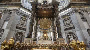 Baldacchino di San Pietro - Jorge Royan via Wikimedia Commons