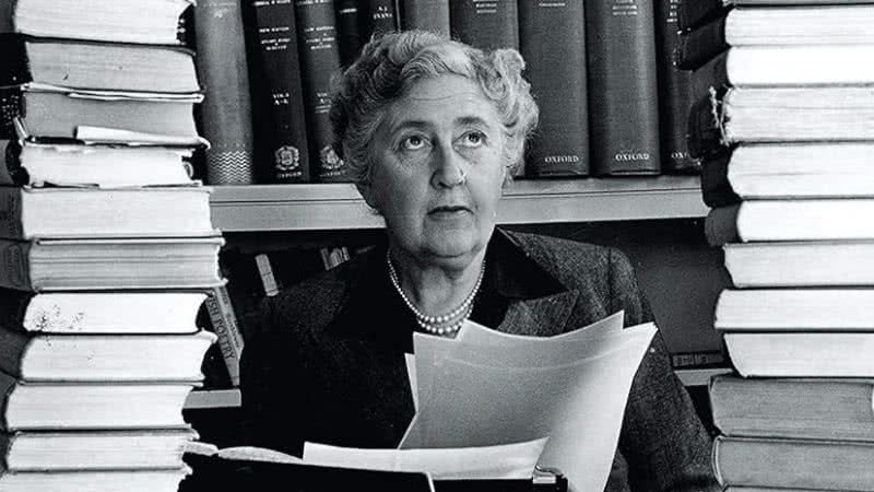 Autora de vários dos mais famosos romances policiais, Agatha Christie se consolidou como um dos grandes nomes da literatura mundial - Créditos: Reprodução/Mercado Livre