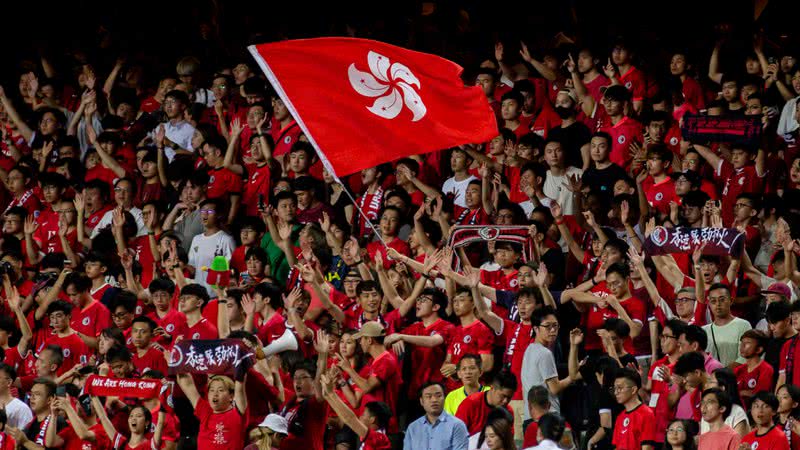 Torcedores de Hong Kong na partida entre Hong Kong e Irã - Getty Images