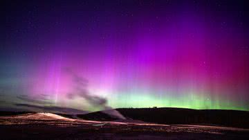 Fotografia de aurora boreal registrada em maio deste ano, nos Estados Unidos - Getty Images