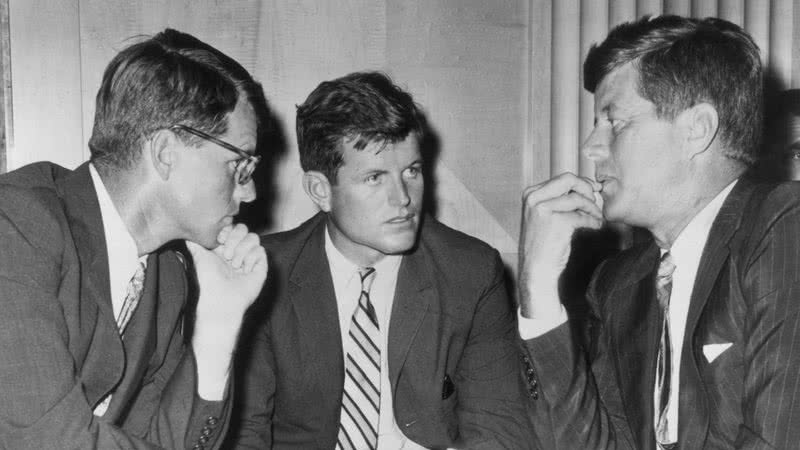 Robert, Edward e John Kennedy em meados de 1962 - Getty Images