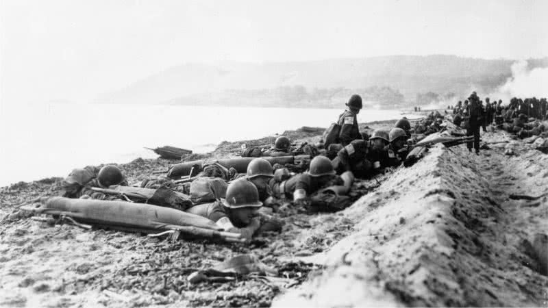 Soldados norte-americanos em Saint-Tropez, França, em 15 de agosto de 1944 - Getty Images