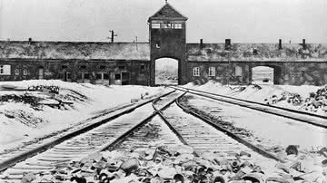 A entrada de Auschwitz - Getty Images