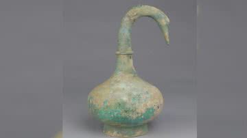 Vaso em formato de cisne encontrado na China - Divulgação/Sanmenxia Archaeology