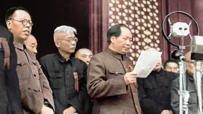 Mao Tsé-Tung proclama a criação da República Popular da China - Wikimedia Commons via Domínio Público