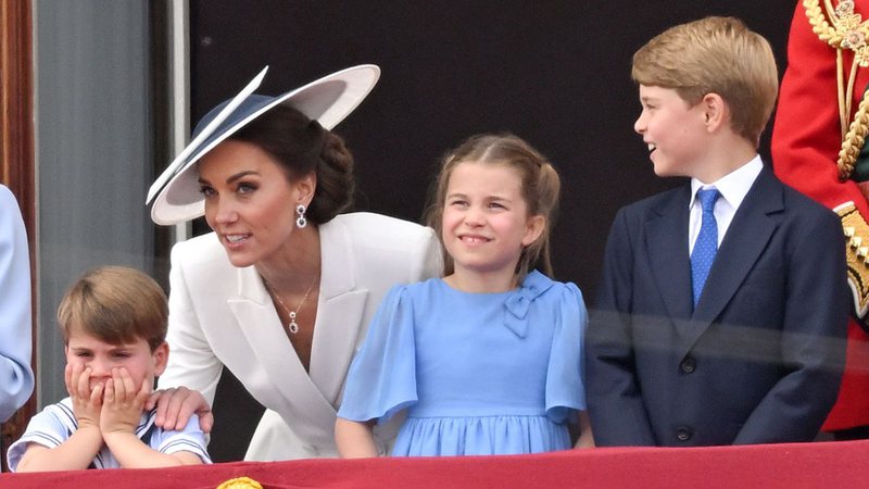 Kate Middleton e seus filhos Louis, Charlotte e George - Getty Images