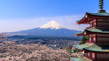 O Monte Fuji - reggiepen via Wikimedia Commons