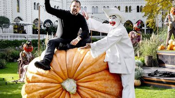 Peter Holst Olsen com sua abóbora gigante - Divulgação/'Halloween at Tivoli'