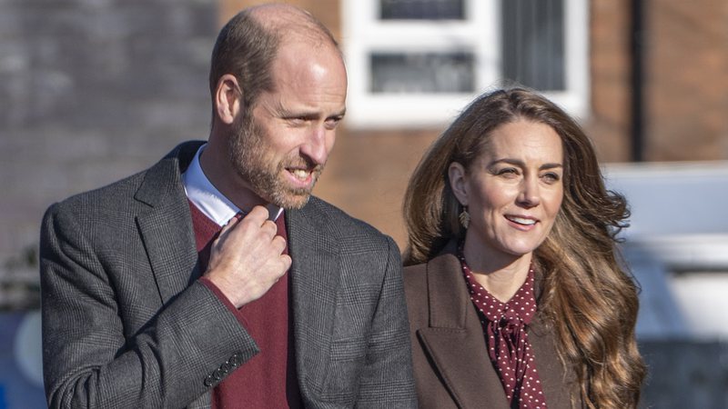 Príncipe William e Kate Middleton durante visita em Southport - Getty Images