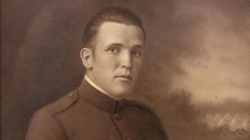 Retrato de Foster Stevens em seu uniforme da Marinha - Arquivo pessoal/Joby Warrick