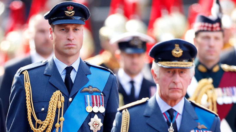 Príncipe William e rei Charles III - Getty Images