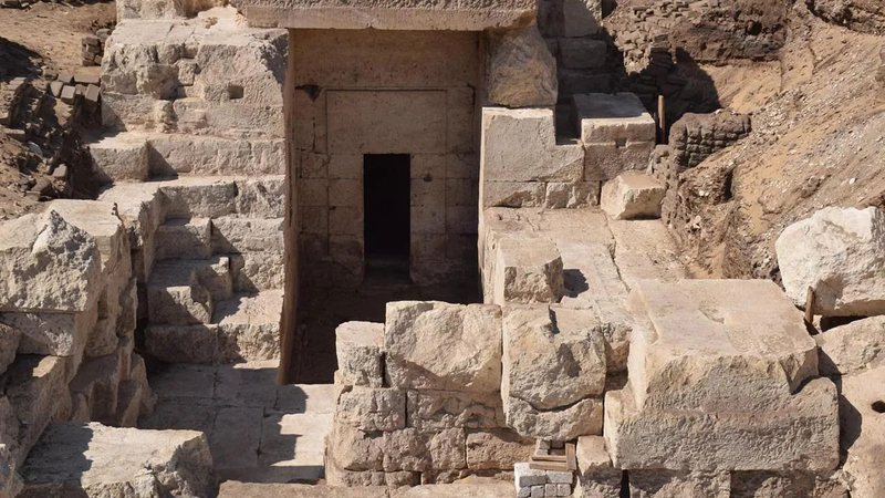 Pilão de templo foi descoberto por uma missão arqueológica egípcia-alemã - Divulgação/Conselho Supremo de Antiguidades do Egito