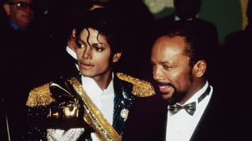 Quincy Jones ao lado de Michael Jackson nos anos 1980 - Getty Images