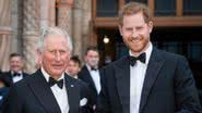 Charles III e seu filho mais novo, o príncipe Harry - Getty Images