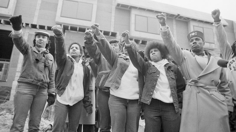 Membros do MOVE protestando após atentado - Getty Images