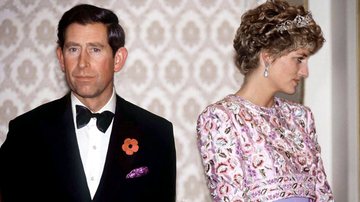 O príncipe Charles ao lado da princesa Diana, sua esposa - Getty Images