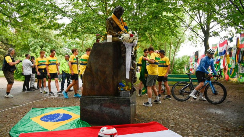 Memoria a Ayrton Senna no autódromo de Ímola - Getty Images