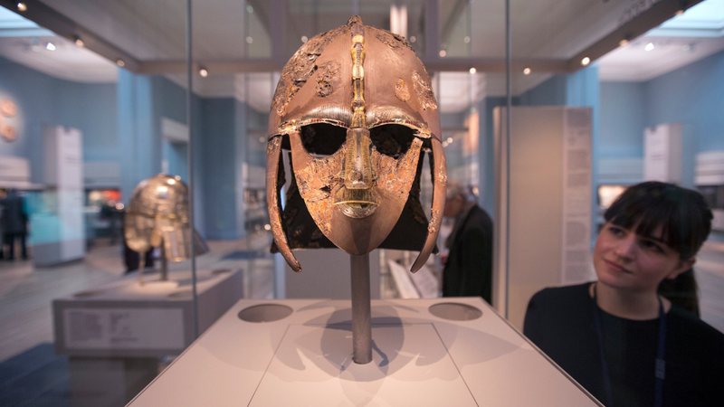 Capacete de Sutton Hoo - Getty Images