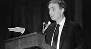 Carl Sagan discursa na Cornell University, 1987 - Kenneth C. Zirkel, CC BY-SA 4.0/ Via Wikimedia Commons