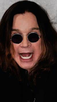 Ozzy Osbourne anuncia saída dos EUA após tiroteios