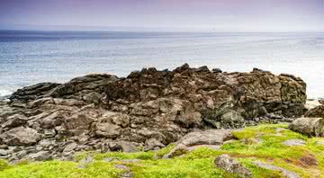 Costa em Anse aux Meadows, na ilha canadense de Terra Nova - Michel Rathwell via Wikimedia Commons