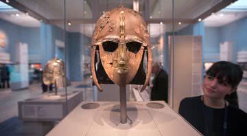 Capacete encontrado na escavação de Sutton Hoo, em 1939 - Getty Images