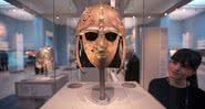 Capacete encontrado na escavação de Sutton Hoo, em 1939 - Getty Images