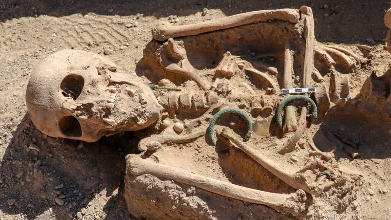 Esqueleto encontrado no Castelo de Çavuştepe, Turquia - Divulgação/AA Photo