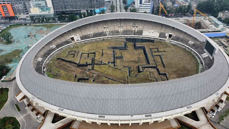 Fotografia aérea do estádio transformado em parque arqueológico - Divulgação/ CGTN/ Governo da China