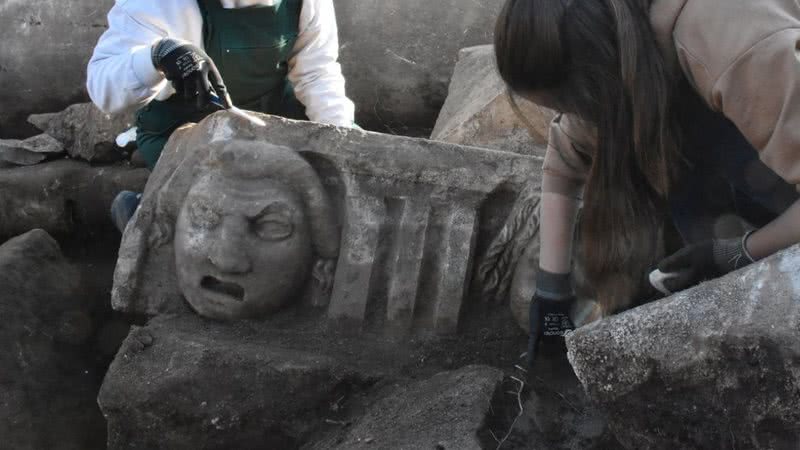 Um dos artefatos descobertos na Turquia - Divulgação - AA Photo