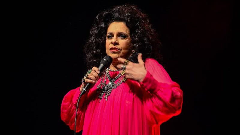 Gal Costa, cantora brasileira que veio a falecer nesta quarta-feira, 9 - Foto por Teca Lamboglia pelo Wikimedia Commons