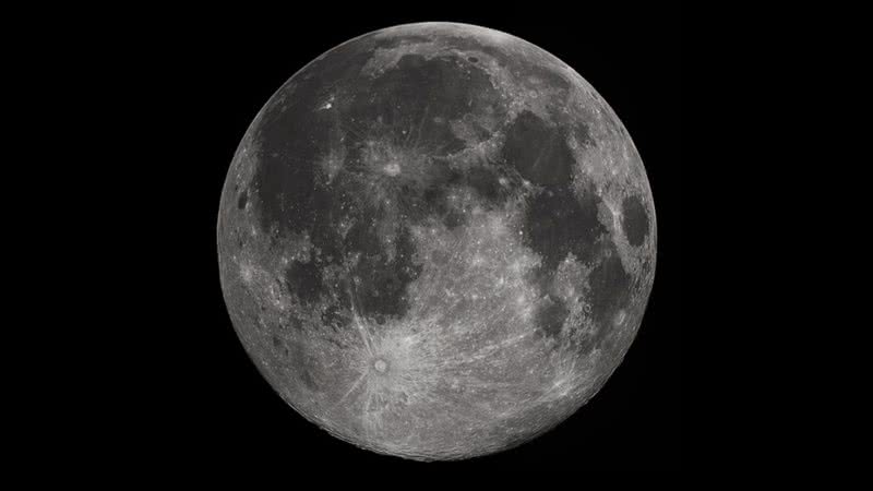 Fotografia da Lua - Wikimedia Commons/Gregory H. Revera