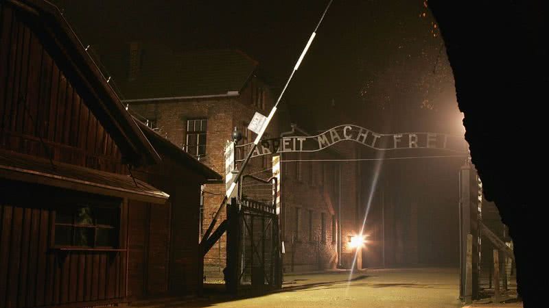 Entrada do campo de concentração - Getty Images