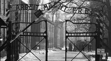 Entrada do campo de concentração de Auschwitz - Getty Images