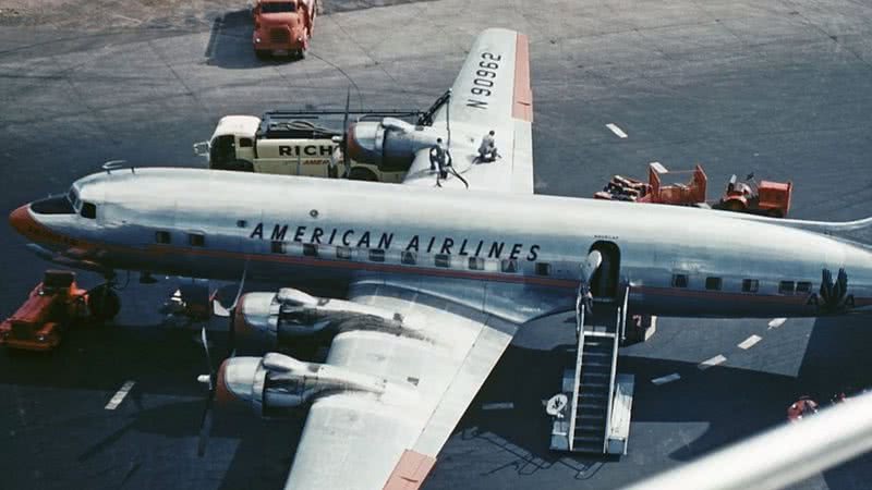 Aeronave Douglas DC-6B - Wikimedia Commons