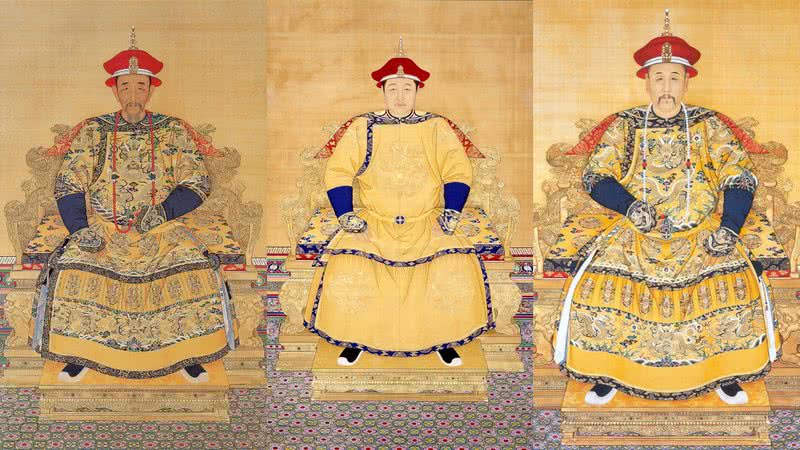 Imperadores da dinastia Qing. Da esquerda para a direita: Kangxi, Shunzhi, Yongzheng - Wikimedia Commons