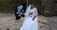 Fotografia de Amanda no dia de seu casamento com o pirata fantasma - Divulgação