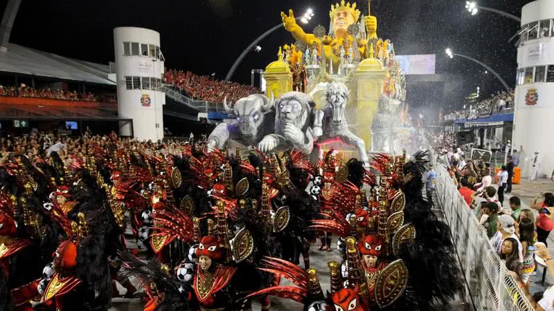 Imagem ilustrativa de desfile no Sambódromo do Anhembi, em 2014 - Getty Images