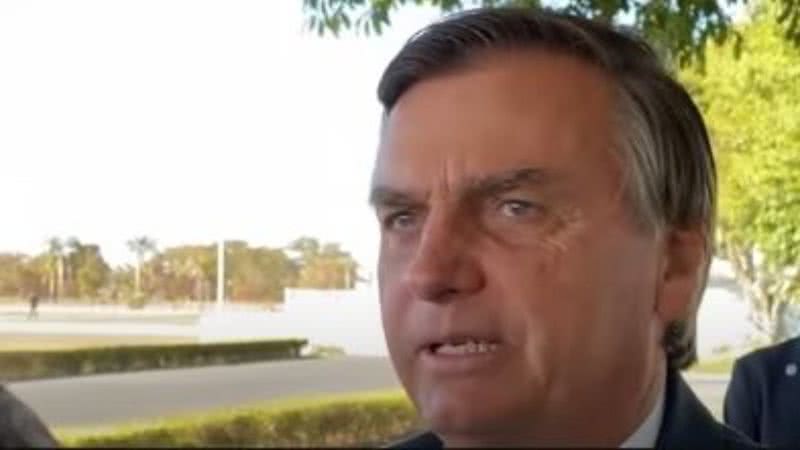 Jair Bolsonaro comenta saída de Boris Johnson - Divulgação / Youtube / Uol