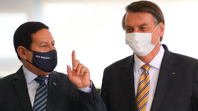 Foto recente de Jair Bolsonaro e Hamilton Mourão - Getty Images