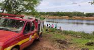 Carro do Corpo de Bombeiros em frente ao lago - Divulgação/Corpo de Bombeiros