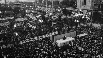 “Diretas Já” em histórico comício de 25 de janeiro de 1984, na Praça da Sé - Governo de São Paulo