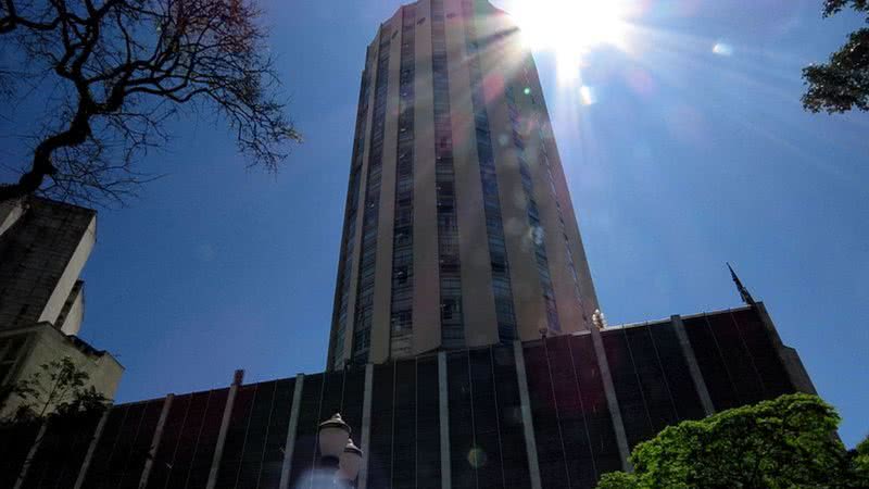 Edifício do Tribunal de Justiça de São Paulo, onde ocorreu julgamento de caso da chacina de Osasco, de 2015 - Foto por Fernanda Grillo pelo Wikimedia Commons