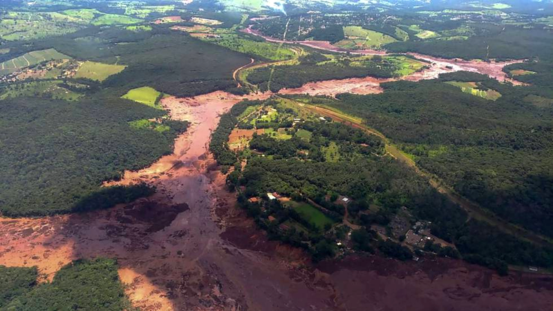 Brumadinho após o rompimento da barragem - Reprodução