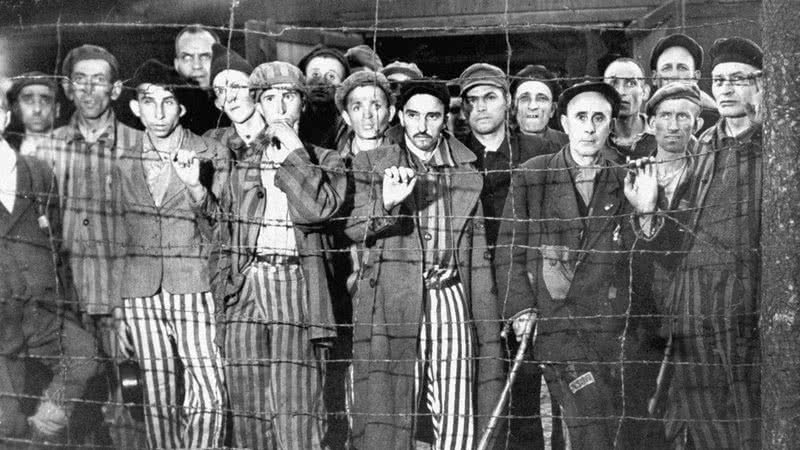 Prisioneiros em Buchenwald - Wikimedia Commons